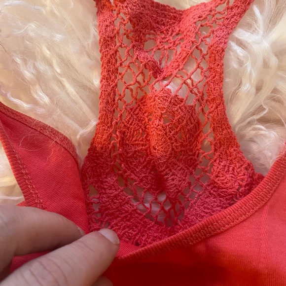 In EUC Vintage Razzle Dazzle women’s power red tank top in SZ S!! - Picture 4 of 4